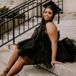 black dress can be used for any occasion! Very cute ! does a hole in the back .